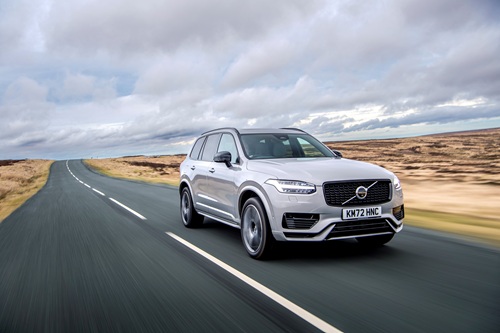 Silver-Volvo-XC90